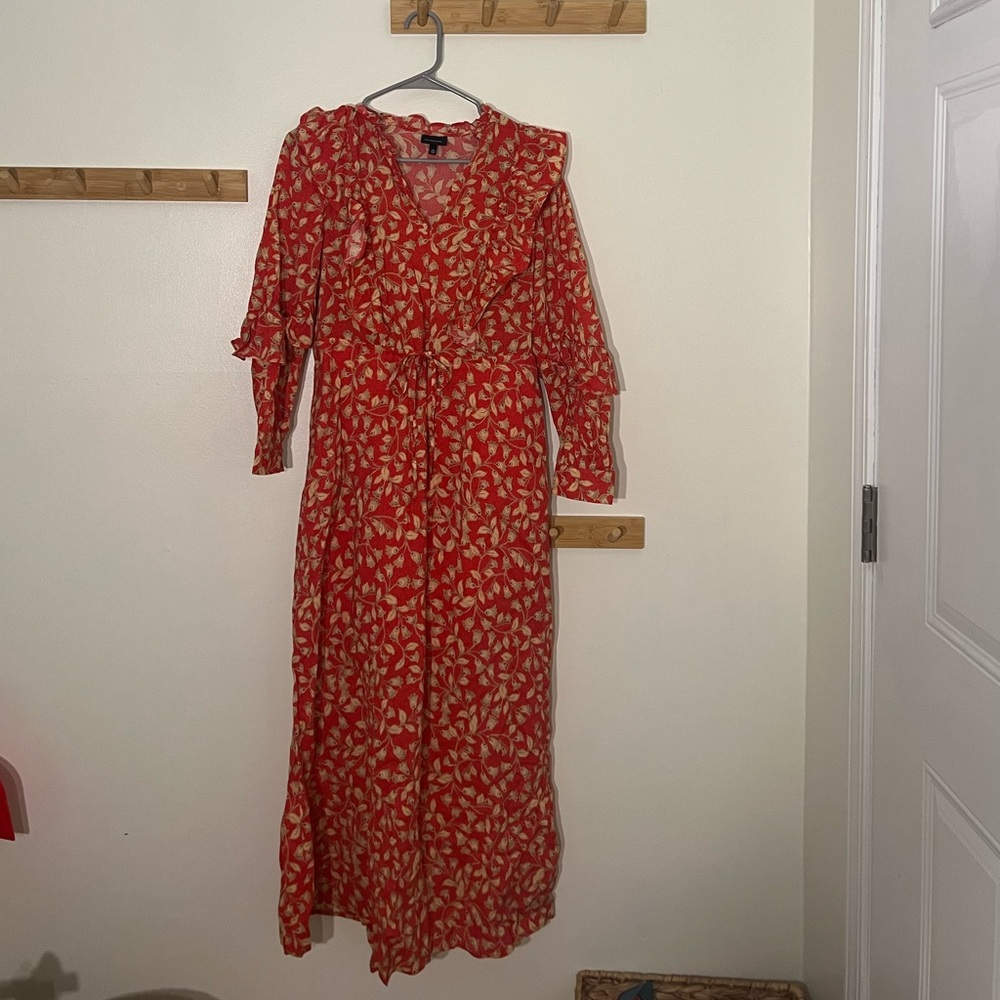 Who What Wear Red Floral ruffled Maxi Dress w/ Cream bird Leaf Print xs no flaws